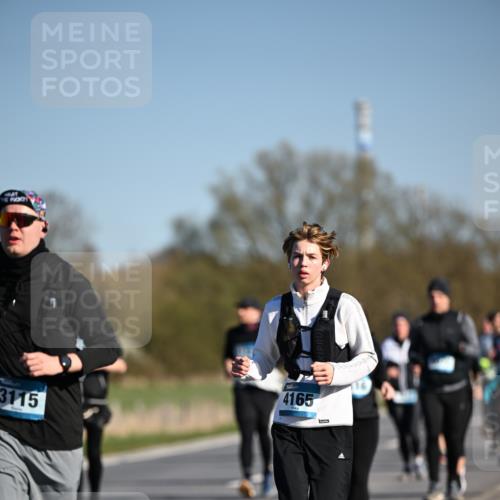 06.04.2025 - 44. Internationalen Wilhelmsburger Insellauf Dr. Thomas Lammeyer http://msf.ph/oto/7563454 06.04.2025 09:38:24 Laufen 4165, 3115 meine-sportfotos.de