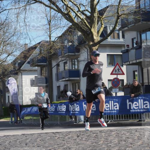 06.04.2025 - 44. Internationalen Wilhelmsburger Insellauf Luisa Fischer http://msf.ph/oto/7563479 06.04.2025 10:33:41 Ziel 3909, 4465 meine-sportfotos.de