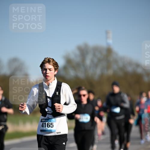 06.04.2025 - 44. Internationalen Wilhelmsburger Insellauf Dr. Thomas Lammeyer http://msf.ph/oto/7563488 06.04.2025 09:38:25 Laufen 4165 meine-sportfotos.de