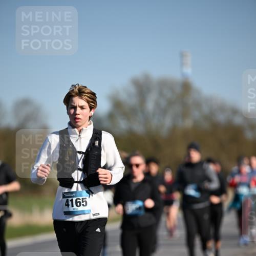 06.04.2025 - 44. Internationalen Wilhelmsburger Insellauf Dr. Thomas Lammeyer http://msf.ph/oto/7563492 06.04.2025 09:38:25 Laufen 4165 meine-sportfotos.de