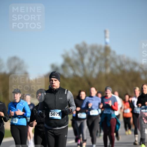 06.04.2025 - 44. Internationalen Wilhelmsburger Insellauf Dr. Thomas Lammeyer http://msf.ph/oto/7563577 06.04.2025 09:38:30 Laufen 185, 5072 meine-sportfotos.de