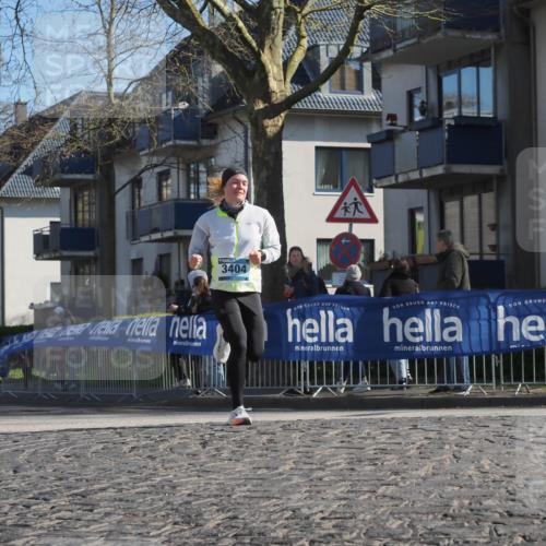 06.04.2025 - 44. Internationalen Wilhelmsburger Insellauf Luisa Fischer http://msf.ph/oto/7563616 06.04.2025 10:34:09 Ziel 4294, 3, 3404 meine-sportfotos.de