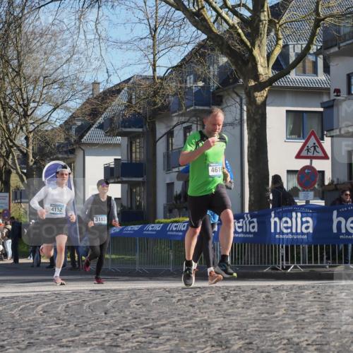 06.04.2025 - 44. Internationalen Wilhelmsburger Insellauf Luisa Fischer http://msf.ph/oto/7563748 06.04.2025 10:34:30 Ziel 4152, 3183, 4616 meine-sportfotos.de