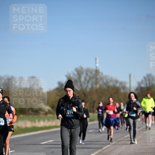 06.04.2025 - 44. Internationalen Wilhelmsburger Insellauf Dr. Thomas Lammeyer http://msf.ph/oto/7563806 06.04.2025 09:38:43 Laufen 338, 20 meine-sportfotos.de