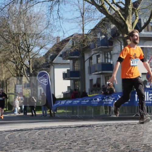 06.04.2025 - 44. Internationalen Wilhelmsburger Insellauf Luisa Fischer http://msf.ph/oto/7563892 06.04.2025 10:34:52 Ziel 4178 meine-sportfotos.de