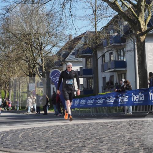 06.04.2025 - 44. Internationalen Wilhelmsburger Insellauf Luisa Fischer http://msf.ph/oto/7563897 06.04.2025 10:34:56 Ziel 13, 3118 meine-sportfotos.de