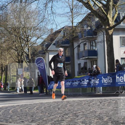 06.04.2025 - 44. Internationalen Wilhelmsburger Insellauf Luisa Fischer http://msf.ph/oto/7563907 06.04.2025 10:34:57 Ziel 13, 3118, 27 meine-sportfotos.de