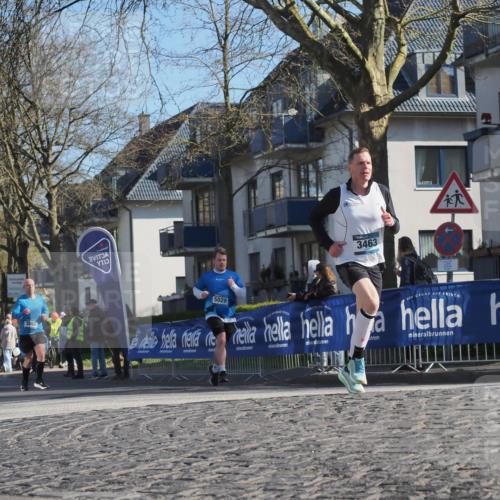 06.04.2025 - 44. Internationalen Wilhelmsburger Insellauf Luisa Fischer http://msf.ph/oto/7563948 06.04.2025 10:35:04 Ziel 3463, 3806, 5029 meine-sportfotos.de