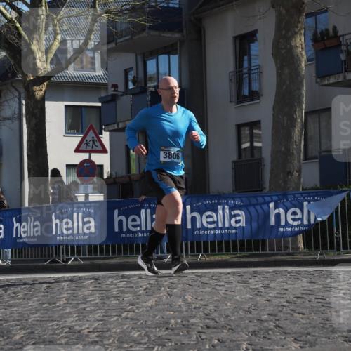 06.04.2025 - 44. Internationalen Wilhelmsburger Insellauf Luisa Fischer http://msf.ph/oto/7563978 06.04.2025 10:35:08 Ziel 3806 meine-sportfotos.de
