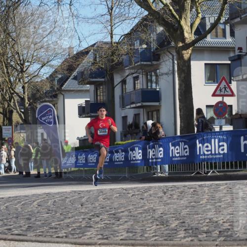 06.04.2025 - 44. Internationalen Wilhelmsburger Insellauf Luisa Fischer http://msf.ph/oto/7563992 06.04.2025 10:35:14 Ziel 3049 meine-sportfotos.de