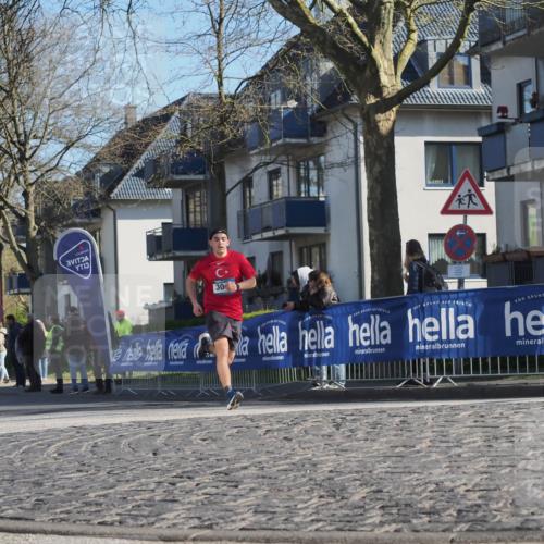 06.04.2025 - 44. Internationalen Wilhelmsburger Insellauf Luisa Fischer http://msf.ph/oto/7563994 06.04.2025 10:35:15 Ziel 4603, 30, 11111 meine-sportfotos.de