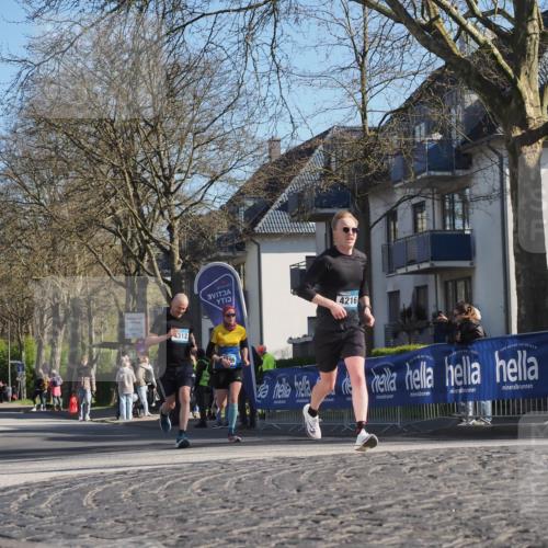 06.04.2025 - 44. Internationalen Wilhelmsburger Insellauf Luisa Fischer http://msf.ph/oto/7564113 06.04.2025 10:35:30 Ziel 312, 396, 4216 meine-sportfotos.de