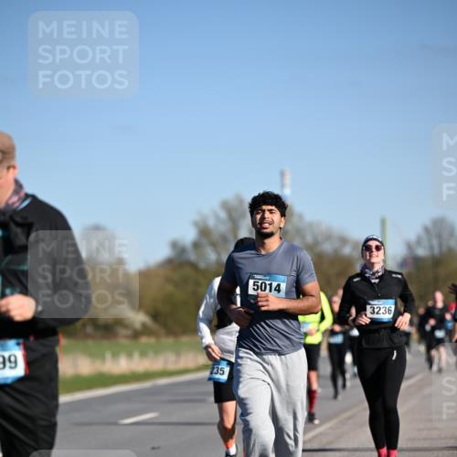 06.04.2025 - 44. Internationalen Wilhelmsburger Insellauf Dr. Thomas Lammeyer http://msf.ph/oto/7564142 06.04.2025 09:38:59 Laufen 99, 235, 5014, 3236 meine-sportfotos.de