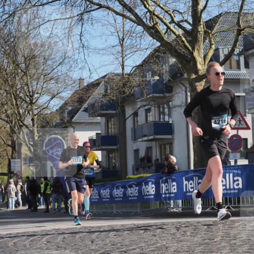 06.04.2025 - 44. Internationalen Wilhelmsburger Insellauf Luisa Fischer http://msf.ph/oto/7564144 06.04.2025 10:35:31 Ziel 3312, 4396, 4216 meine-sportfotos.de