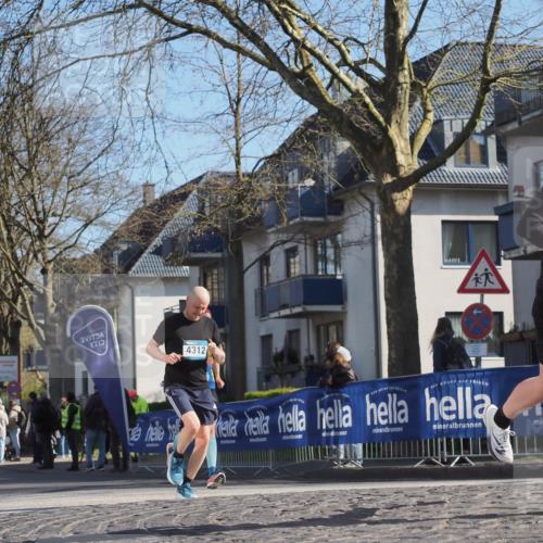06.04.2025 - 44. Internationalen Wilhelmsburger Insellauf Luisa Fischer http://msf.ph/oto/7564157 06.04.2025 10:35:31 Ziel 4312, 4216 meine-sportfotos.de