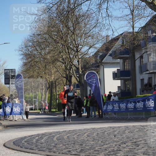 06.04.2025 - 44. Internationalen Wilhelmsburger Insellauf Luisa Fischer http://msf.ph/oto/7564163 06.04.2025 10:35:42 Ziel 13, 4124 meine-sportfotos.de