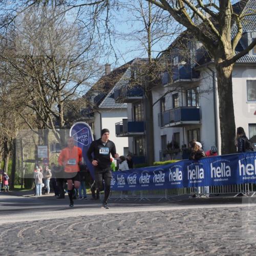 06.04.2025 - 44. Internationalen Wilhelmsburger Insellauf Luisa Fischer http://msf.ph/oto/7564189 06.04.2025 10:35:43 Ziel 3580, 4124 meine-sportfotos.de