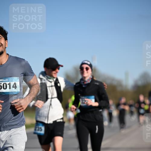 06.04.2025 - 44. Internationalen Wilhelmsburger Insellauf Dr. Thomas Lammeyer http://msf.ph/oto/7564207 06.04.2025 09:39:01 Laufen 5014, 235 meine-sportfotos.de