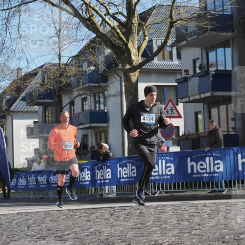 06.04.2025 - 44. Internationalen Wilhelmsburger Insellauf Luisa Fischer http://msf.ph/oto/7564228 06.04.2025 10:35:44 Ziel 3580, 4124 meine-sportfotos.de