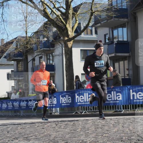 06.04.2025 - 44. Internationalen Wilhelmsburger Insellauf Luisa Fischer http://msf.ph/oto/7564236 06.04.2025 10:35:45 Ziel 3580, 4124 meine-sportfotos.de