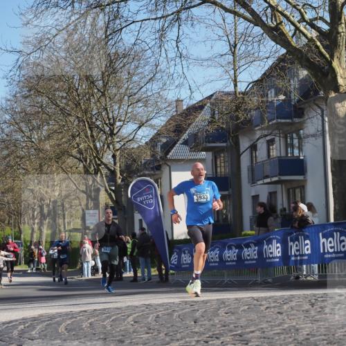 06.04.2025 - 44. Internationalen Wilhelmsburger Insellauf Luisa Fischer http://msf.ph/oto/7564256 06.04.2025 10:35:52 Ziel 3832, 3933 meine-sportfotos.de