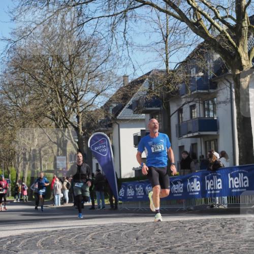 06.04.2025 - 44. Internationalen Wilhelmsburger Insellauf Luisa Fischer http://msf.ph/oto/7564264 06.04.2025 10:35:53 Ziel 3933, 3832 meine-sportfotos.de