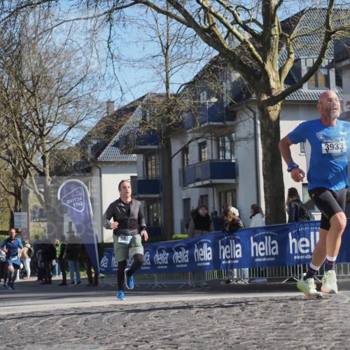 06.04.2025 - 44. Internationalen Wilhelmsburger Insellauf Luisa Fischer http://msf.ph/oto/7564299 06.04.2025 10:35:54 Ziel 3832, 3933 meine-sportfotos.de