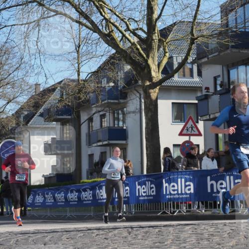 06.04.2025 - 44. Internationalen Wilhelmsburger Insellauf Luisa Fischer http://msf.ph/oto/7564388 06.04.2025 10:36:00 Ziel 3602, 2904, 4120 meine-sportfotos.de