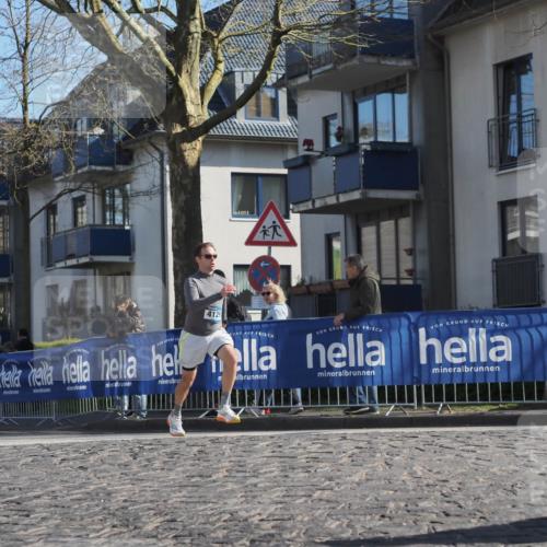 06.04.2025 - 44. Internationalen Wilhelmsburger Insellauf Luisa Fischer http://msf.ph/oto/7564491 06.04.2025 10:36:16 Ziel 4129 meine-sportfotos.de