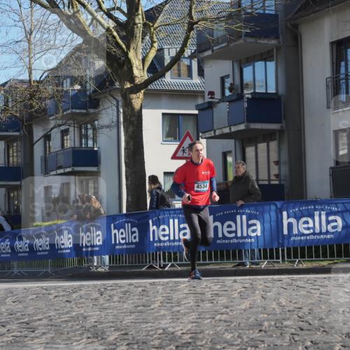 06.04.2025 - 44. Internationalen Wilhelmsburger Insellauf Luisa Fischer http://msf.ph/oto/7564664 06.04.2025 10:36:41 Ziel 4534 meine-sportfotos.de