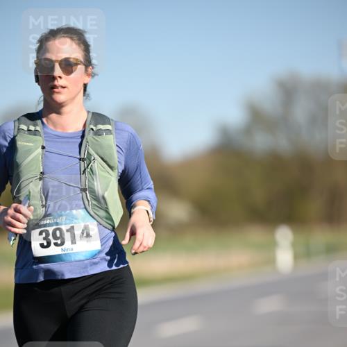06.04.2025 - 44. Internationalen Wilhelmsburger Insellauf Dr. Thomas Lammeyer http://msf.ph/oto/7565100 06.04.2025 09:40:14 Laufen 3914 meine-sportfotos.de