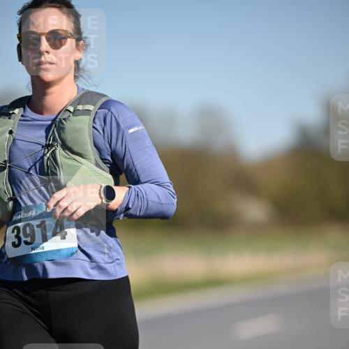 06.04.2025 - 44. Internationalen Wilhelmsburger Insellauf Dr. Thomas Lammeyer http://msf.ph/oto/7565109 06.04.2025 09:40:14 Laufen 3914 meine-sportfotos.de