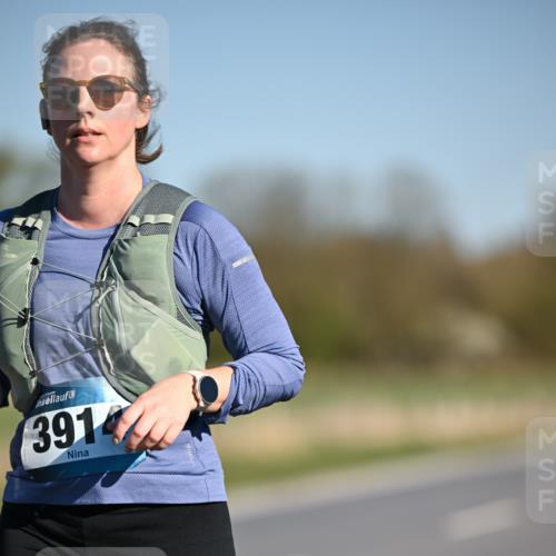 06.04.2025 - 44. Internationalen Wilhelmsburger Insellauf Dr. Thomas Lammeyer http://msf.ph/oto/7565113 06.04.2025 09:40:14 Laufen 3914 meine-sportfotos.de