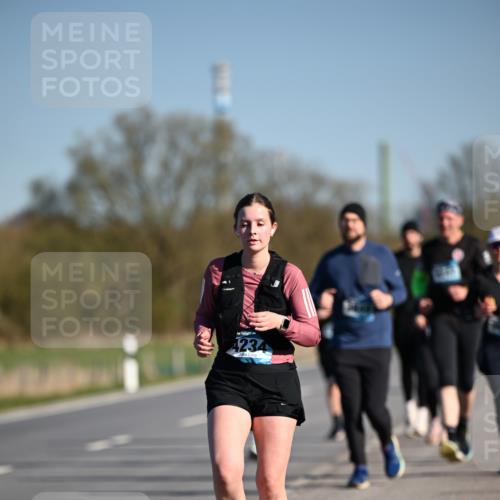 06.04.2025 - 44. Internationalen Wilhelmsburger Insellauf Dr. Thomas Lammeyer http://msf.ph/oto/7565133 06.04.2025 09:40:17 Laufen 4234 meine-sportfotos.de