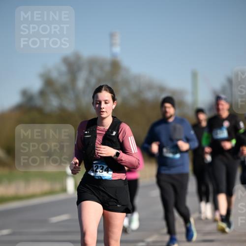 06.04.2025 - 44. Internationalen Wilhelmsburger Insellauf Dr. Thomas Lammeyer http://msf.ph/oto/7565142 06.04.2025 09:40:18 Laufen 4234 meine-sportfotos.de