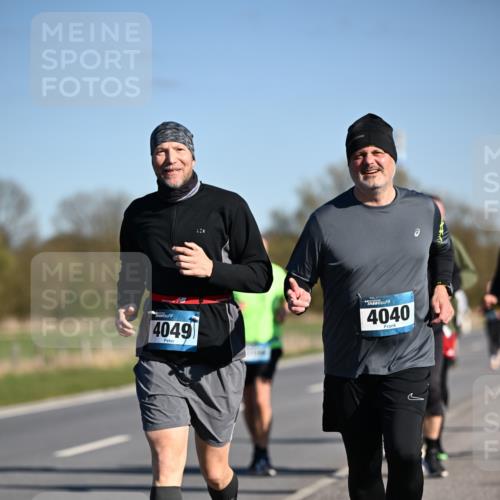 06.04.2025 - 44. Internationalen Wilhelmsburger Insellauf Dr. Thomas Lammeyer http://msf.ph/oto/7565537 06.04.2025 09:40:52 Laufen 4049, 630, 4040 meine-sportfotos.de