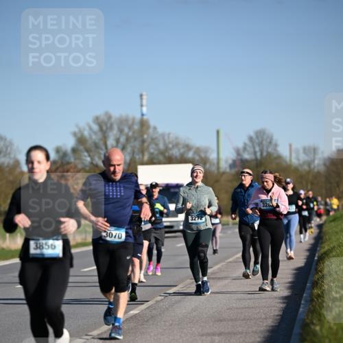 06.04.2025 - 44. Internationalen Wilhelmsburger Insellauf Dr. Thomas Lammeyer http://msf.ph/oto/7565674 06.04.2025 09:41:08 Laufen 3856, 3070, 3272, 326 meine-sportfotos.de
