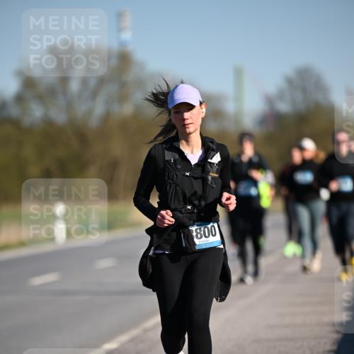 06.04.2025 - 44. Internationalen Wilhelmsburger Insellauf Dr. Thomas Lammeyer http://msf.ph/oto/7565896 06.04.2025 09:41:27 Laufen 800 meine-sportfotos.de