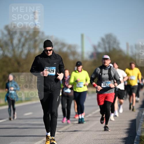 06.04.2025 - 44. Internationalen Wilhelmsburger Insellauf Dr. Thomas Lammeyer http://msf.ph/oto/7566137 06.04.2025 09:41:52 Laufen 2929, 3822 meine-sportfotos.de