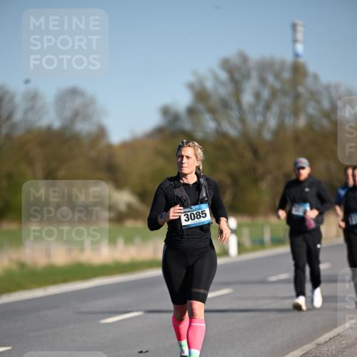 06.04.2025 - 44. Internationalen Wilhelmsburger Insellauf Dr. Thomas Lammeyer http://msf.ph/oto/7566529 06.04.2025 09:42:28 Laufen 3085 meine-sportfotos.de
