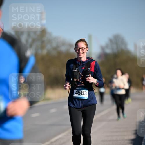 06.04.2025 - 44. Internationalen Wilhelmsburger Insellauf Dr. Thomas Lammeyer http://msf.ph/oto/7566719 06.04.2025 09:42:44 Laufen 4583 meine-sportfotos.de