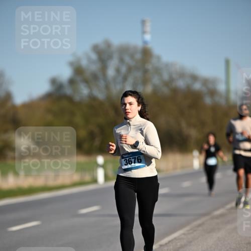06.04.2025 - 44. Internationalen Wilhelmsburger Insellauf Dr. Thomas Lammeyer http://msf.ph/oto/7566754 06.04.2025 09:42:51 Laufen 3676 meine-sportfotos.de