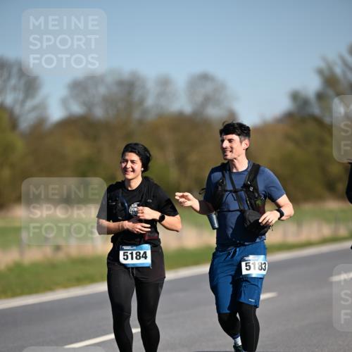 06.04.2025 - 44. Internationalen Wilhelmsburger Insellauf Dr. Thomas Lammeyer http://msf.ph/oto/7566861 06.04.2025 09:43:06 Laufen 5184, 5183 meine-sportfotos.de