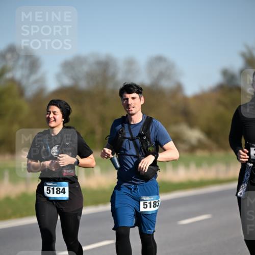 06.04.2025 - 44. Internationalen Wilhelmsburger Insellauf Dr. Thomas Lammeyer http://msf.ph/oto/7566876 06.04.2025 09:43:06 Laufen 5184, 5183 meine-sportfotos.de