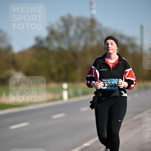06.04.2025 - 44. Internationalen Wilhelmsburger Insellauf Dr. Thomas Lammeyer http://msf.ph/oto/7566904 06.04.2025 09:43:13 Laufen 3303 meine-sportfotos.de