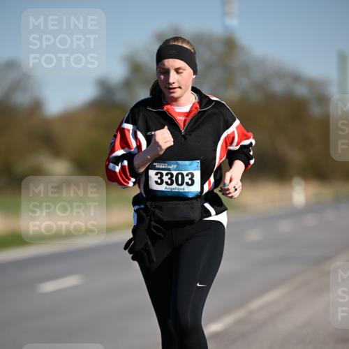 06.04.2025 - 44. Internationalen Wilhelmsburger Insellauf Dr. Thomas Lammeyer http://msf.ph/oto/7566926 06.04.2025 09:43:14 Laufen 5, 44, 3303 meine-sportfotos.de