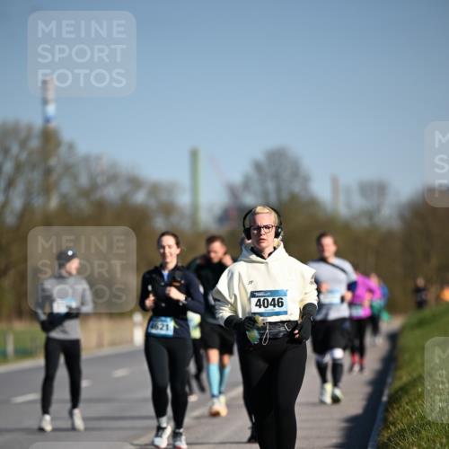 06.04.2025 - 44. Internationalen Wilhelmsburger Insellauf Dr. Thomas Lammeyer http://msf.ph/oto/7567039 06.04.2025 09:43:43 Laufen 1621, 4046 meine-sportfotos.de