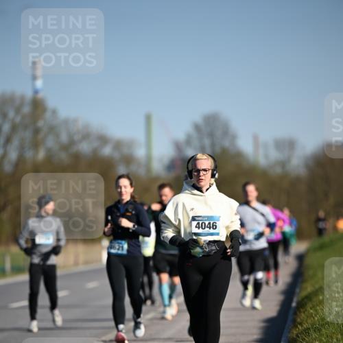 06.04.2025 - 44. Internationalen Wilhelmsburger Insellauf Dr. Thomas Lammeyer http://msf.ph/oto/7567042 06.04.2025 09:43:43 Laufen 4046 meine-sportfotos.de