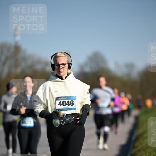06.04.2025 - 44. Internationalen Wilhelmsburger Insellauf Dr. Thomas Lammeyer http://msf.ph/oto/7567099 06.04.2025 09:43:46 Laufen 4046 meine-sportfotos.de