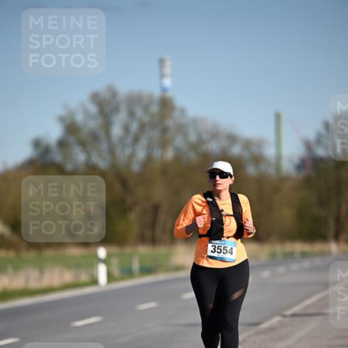 06.04.2025 - 44. Internationalen Wilhelmsburger Insellauf Dr. Thomas Lammeyer http://msf.ph/oto/7567215 06.04.2025 09:44:07 Laufen 3554 meine-sportfotos.de